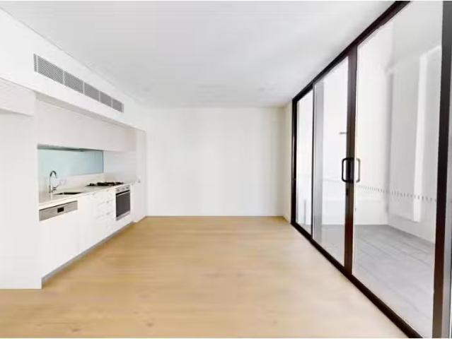 Just in! 2 BR 103/18 Wolfe Street, Newcastle Apartment for ren.