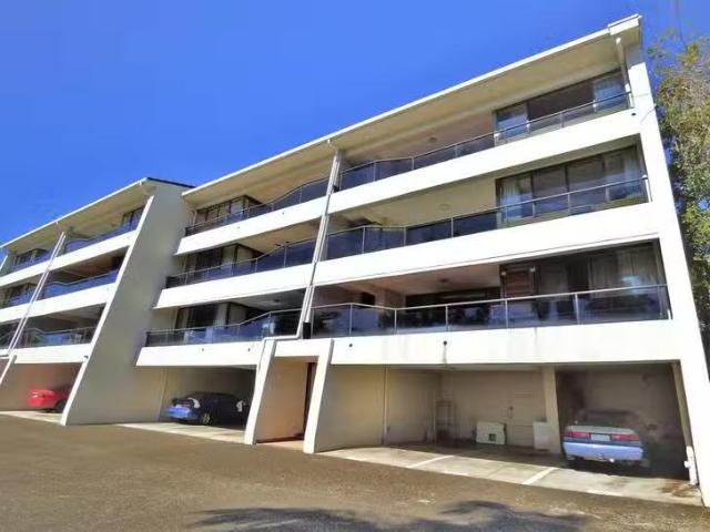 Charming 2 BR 103/2 Eshelby Drive, Cannonvale, QLD 4802