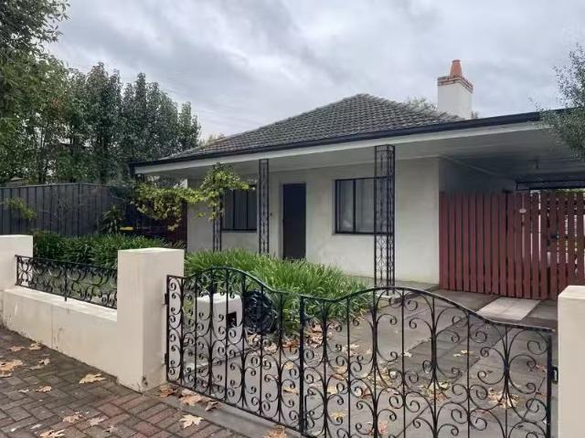 Nice 2 BR 105 Sydneham Road, Norwood House for rent Listed by.
