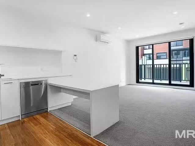 Nice 2 BR 108/8 Olive York Way, Brunswick West, VIC 3055