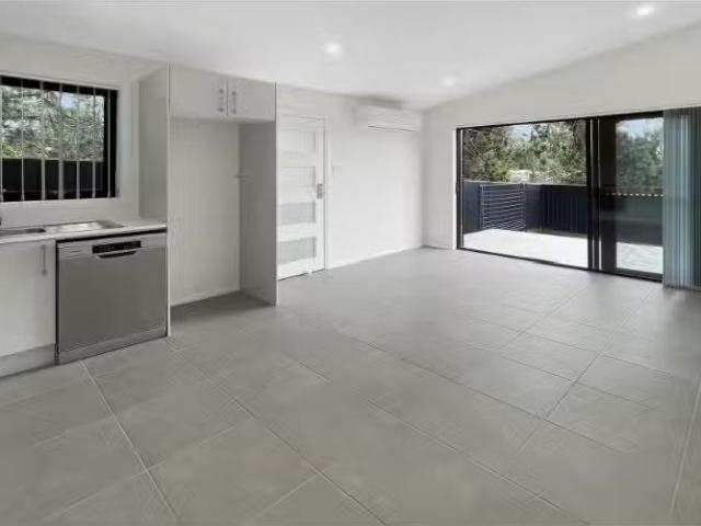 Just in! 2 BR 109a Myrtle Creek Avenue, Tahmoor Apartment for.