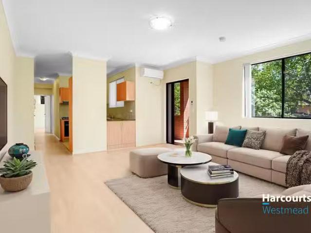 Deal! 2 BR 1/10 12 Reid Avenue, WESTMEAD, NSW 2145 Apartment.