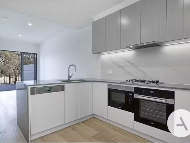Cheap 2 BR 12/20 Leahy Cl, NARRABUNDAH House for rent Listed.