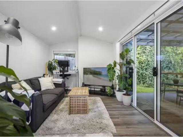 Charming 2 BR 12A Lessing St, HORNSBY House for rent Listed b.