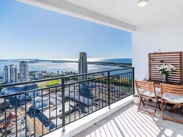 For Rent! 2 BR 1332/56 Scarborough Street, Southport, QLD 4215