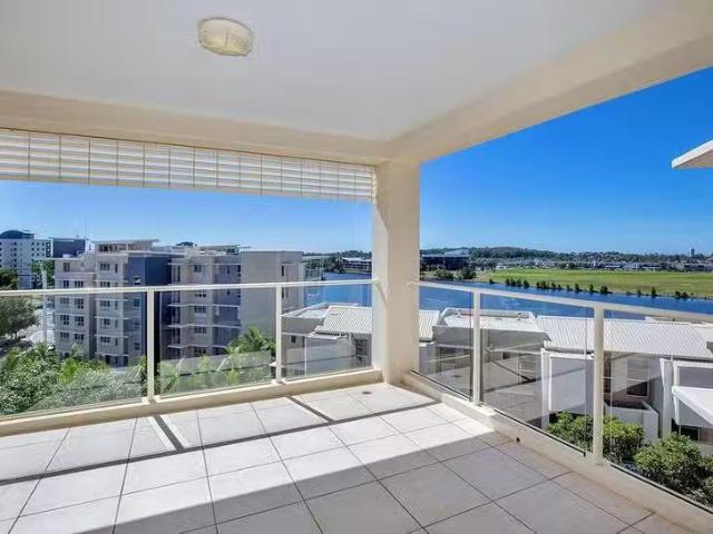 Cheap 2 BR 135/251 Varsity Parade, Varsity Lakes, QLD 4227