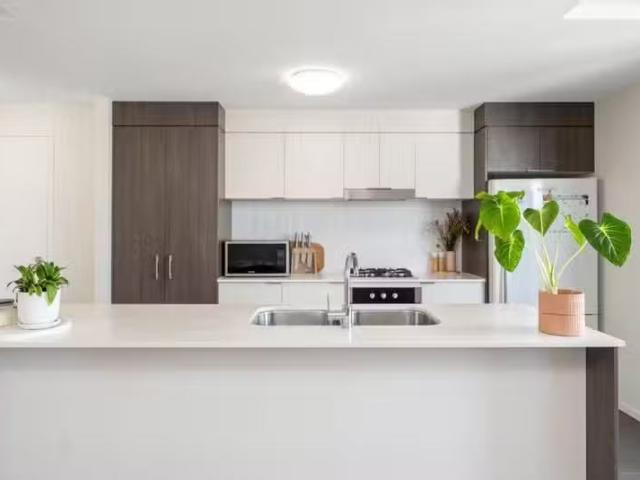 For Rent! 2 BR 2409/27 Charlotte Street, Chermside, QLD 4032.