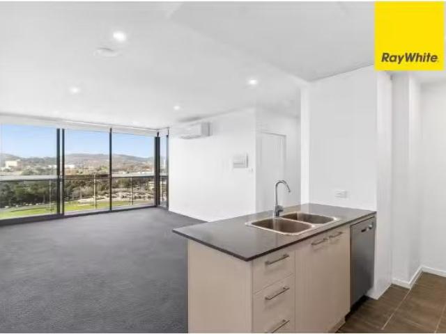 For Rent! 2 BR 252/7 Irving Street, PHILLIP Apartment for rent.