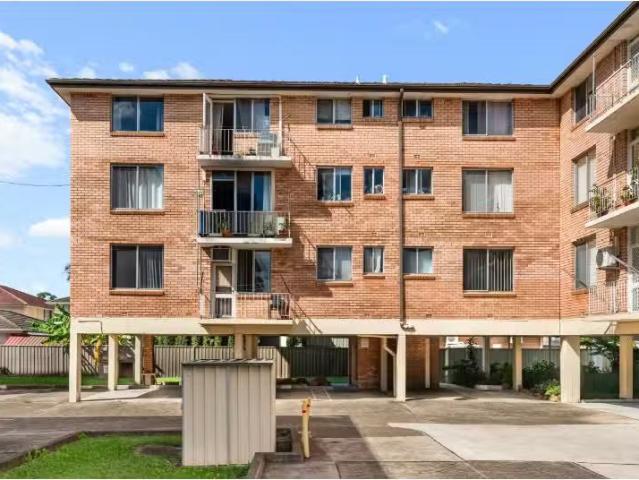 For Rent! 2 BR 26/132 134 Lansdowne Road, CANLEY VALE Apartmen.