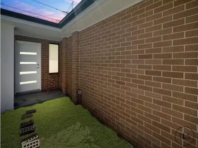 Rental! 2 BR 29B Herd Street, Oran Park Apartment for rent Li.