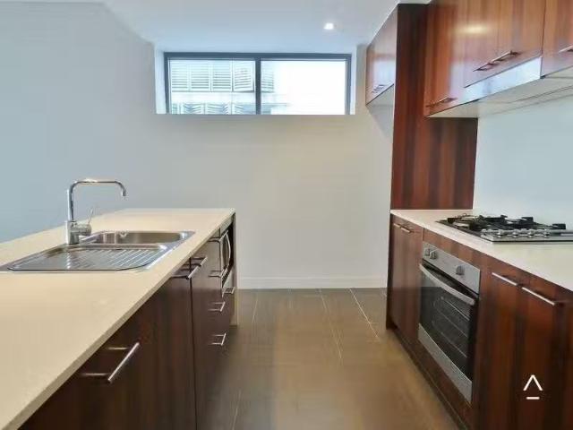 Nice 2 BR 201/12 Shoreline Drive, RHODES Apartment for rent L.