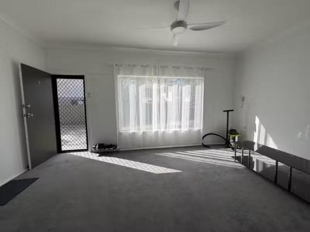 Unique 2 BR 2/102 Stockton Street, NELSON BAY House for rent.