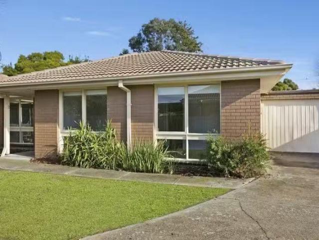 Charming 2 BR 2/10 Duff Street, Cranbourne VIC 3977 Unit For.