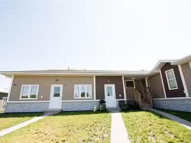 Cheap 2 BR 2 40 Pacific Avenue, Roland, MB, R0G 1T0 lease fo.