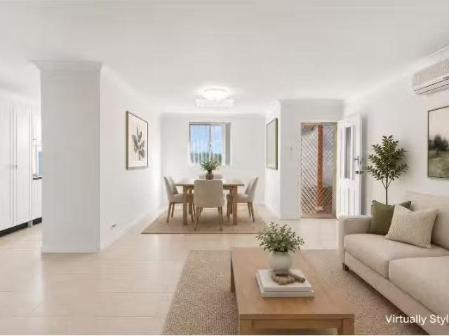For Rent! 2 BR 3/4 Birdwood Avenue, BELFIELD House for rent L.