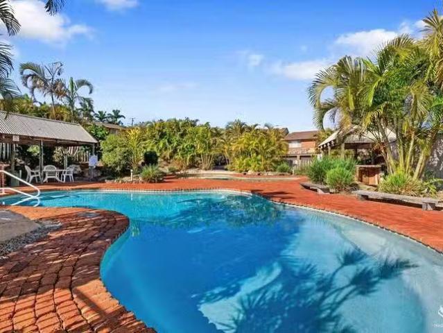 Cozy 2 BR 35/164 Wellington Street, Ormiston, QLD 4160
