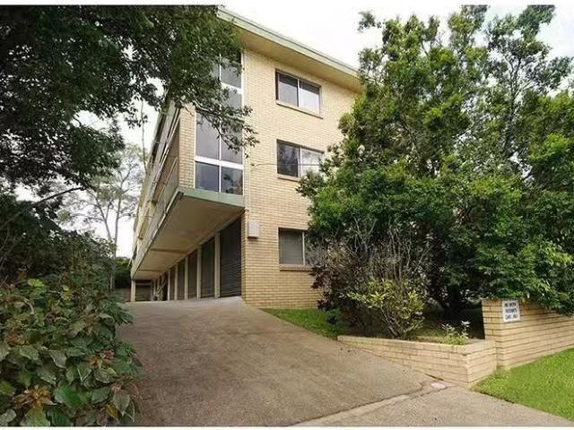 Rental! 2 BR 3/65 Raby Road, Coorparoo, QLD 4151