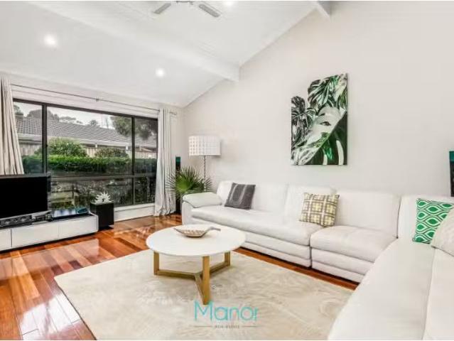 Unique 2 BR 38/7 Chapel Lane, Baulkham Hills Townhouse for ren.