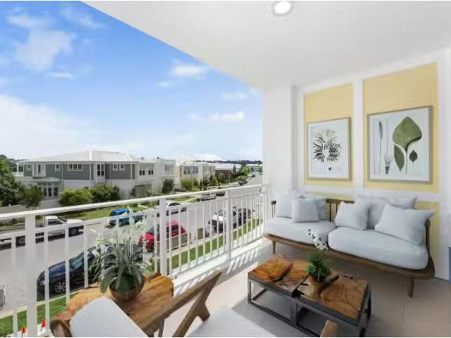New 2 BR 305/58 Peninsula Drive, Breakfast Point Apartment for.