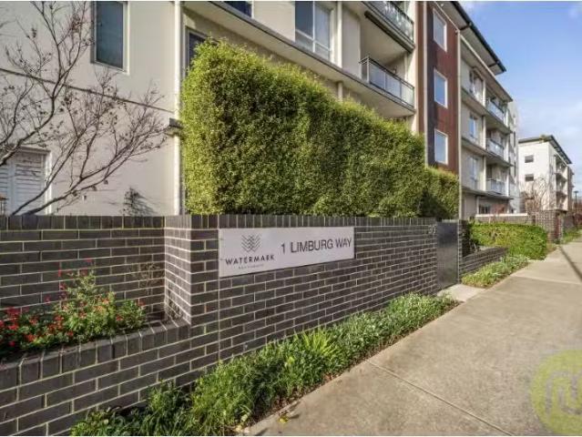 Cheap 2 BR 32/1 Limburg Way, Greenway Apartment for rent List.