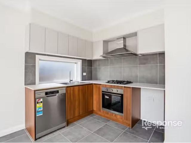 Nice 2 BR 33a Goodacre Avenue, Winston Hills Townhouse for ren.