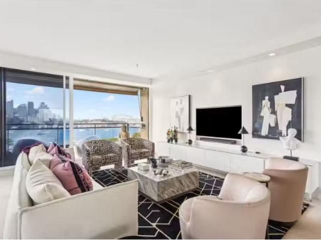Rental! 2 BR 3B/23 Thornton Street, Darling Point Apartment fo.