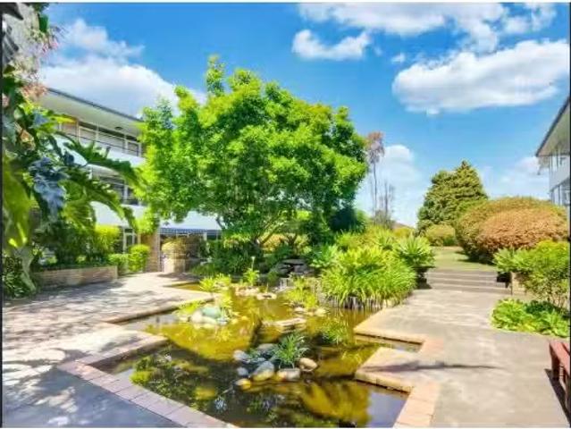 Charming 2 BR 3B/40 Cope Street, Lane Cove Apartment for rent.