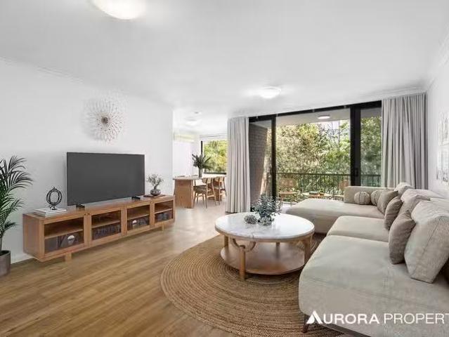 Nice 2 BR 4/4 Paling Street, Cremorne, NSW 2090