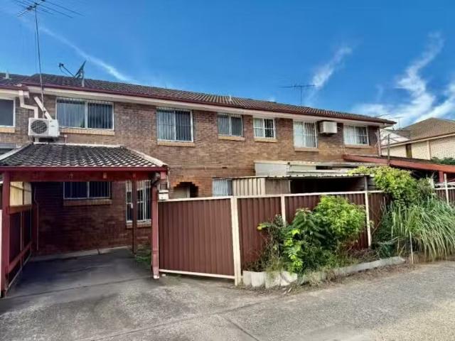 Rental! 2 BR 45/29 Longfield Street, Cabramatta Townhouse for.