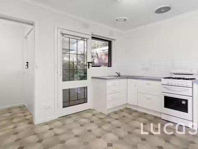Cheap 2 BR 4/6 Jersey Street, Balwyn, VIC 3103