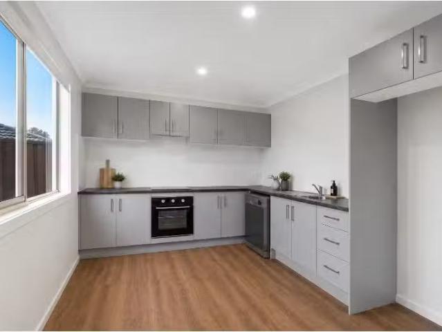 Just in! 2 BR 47A Goodsell Street, Minto Apartment for rent L.