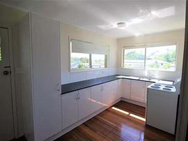 Nice 2 BR 4/9 Ivymount Street, Nathan, QLD 4111