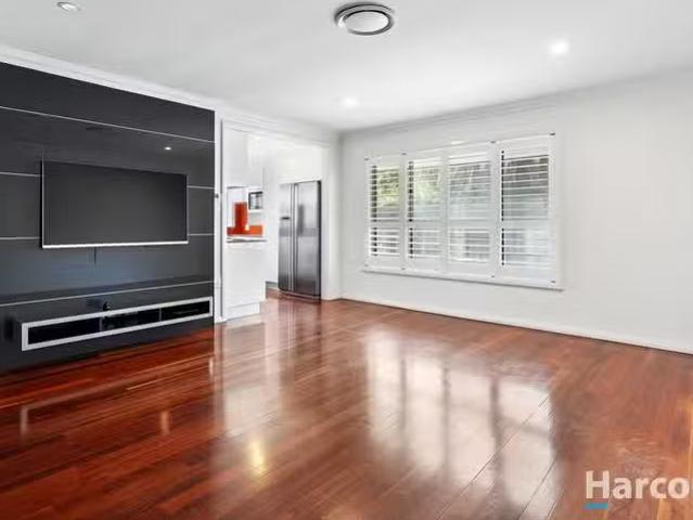 Just in! 2 BR 4/26 Lemnos Parade, The Hill, NSW 2300 Apartme.
