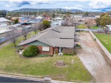 Nice 2 BR 4/36 Wilson Street, HOLBROOK Apartment for rent Lis.