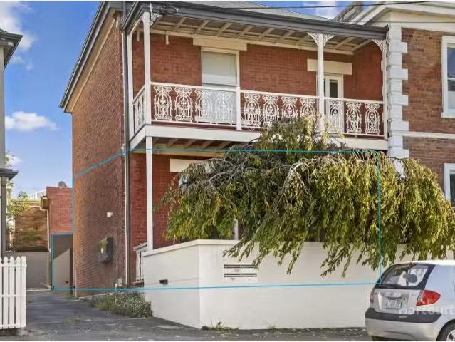 Nice 2 BR 43a Colville Street, BATTERY POINT Townhouse for ren.
