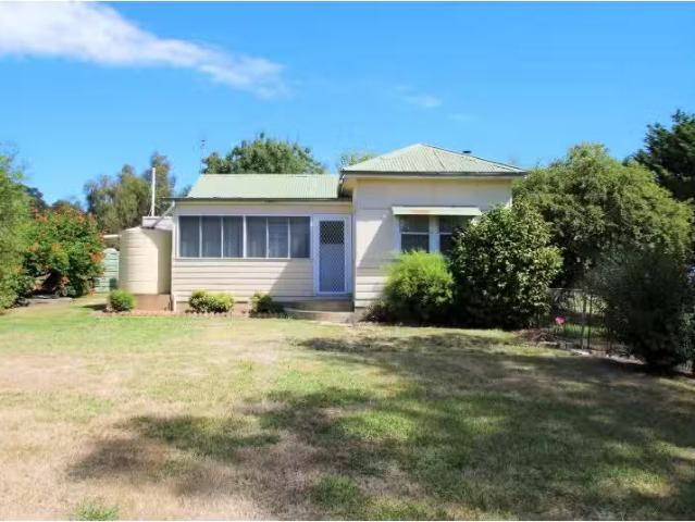Cozy 2 BR 54 Gazzard Lane, CLERGATE House for rent Listed by.