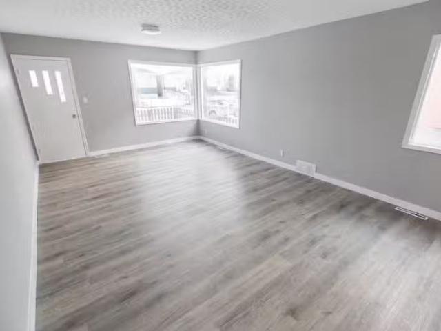 Cheap 2 BR 59126206 1738 Quebec Street