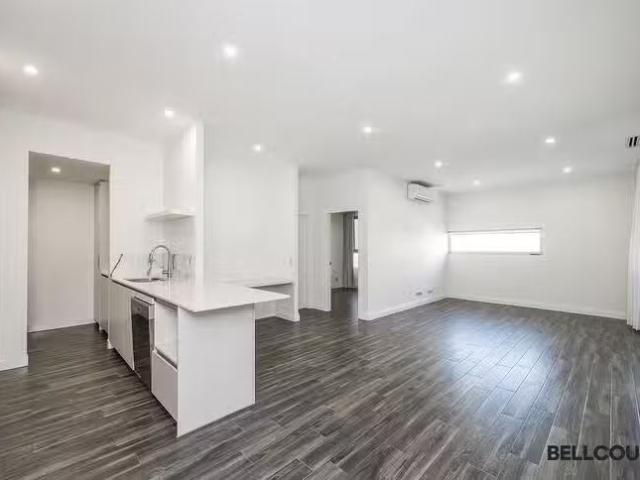 For Rent! 2 BR 59/9 Hawksburn Road, Rivervale, WA 6103