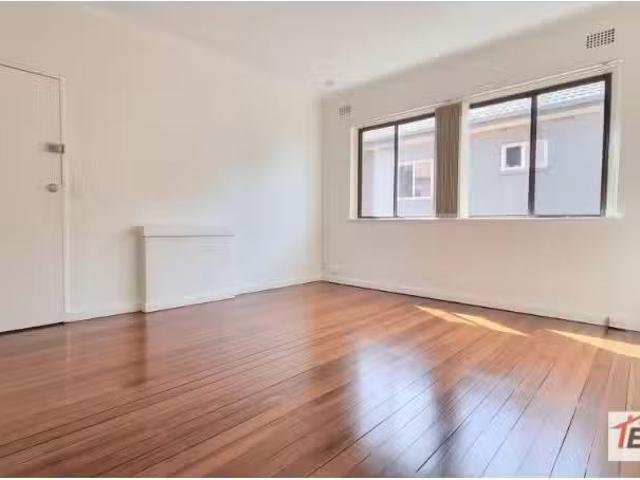 Rental! 2 BR 5/116 Warners Avenue, BONDI BEACH Apartment for r.