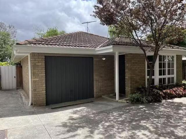 For Rent! 2 BR 5/154 Skene Street, Newtown, VIC 3220