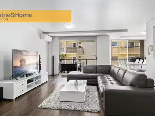 Nice 2 BR 65/33 39 Lachlan Street, Warwick Farm, NSW 2170