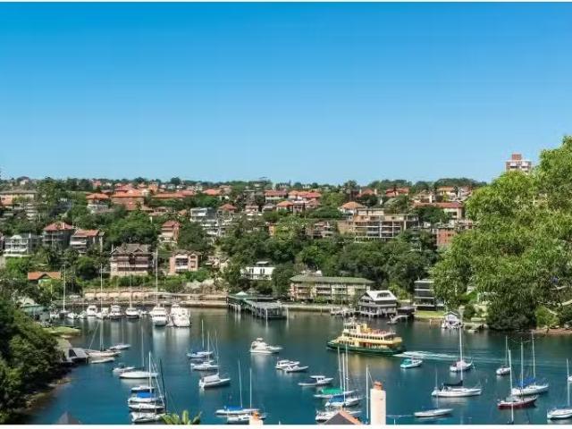 For Rent! 2 BR 6/58 Kareela Road, Cremorne Point Apartment for.