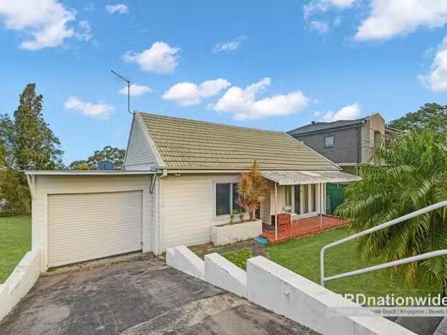 Nice 2 BR 665 Forest Road, Peakhurst, NSW 2210