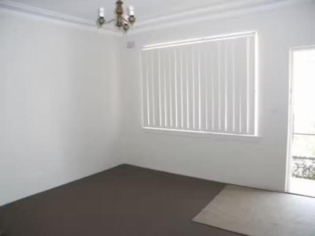 Charming 2 BR 6/173 Willarong Road, Caringbah Apartment for re.