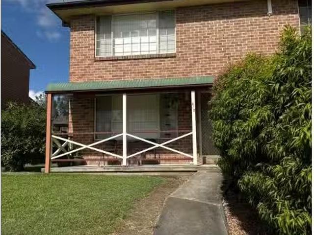Cheap 2 BR 6/2 4 Simpson Terrace, Singleton Apartment for rent.
