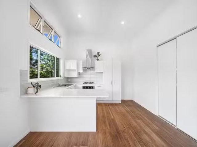 Rental! 2 BR 63B Bungama Street, Maroochydore, QLD 4558