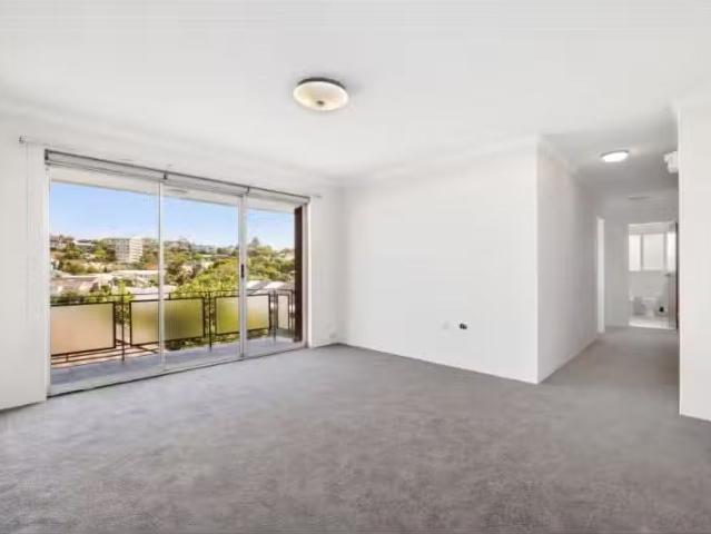 Just in! 2 BR 7/1 Greenwood Place, Freshwater Apartment for re.