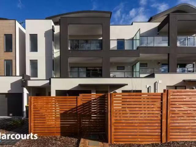 Nice 2 BR 7 Lilliana Boulevard, Carrum Downs, VIC 3201 Unit.