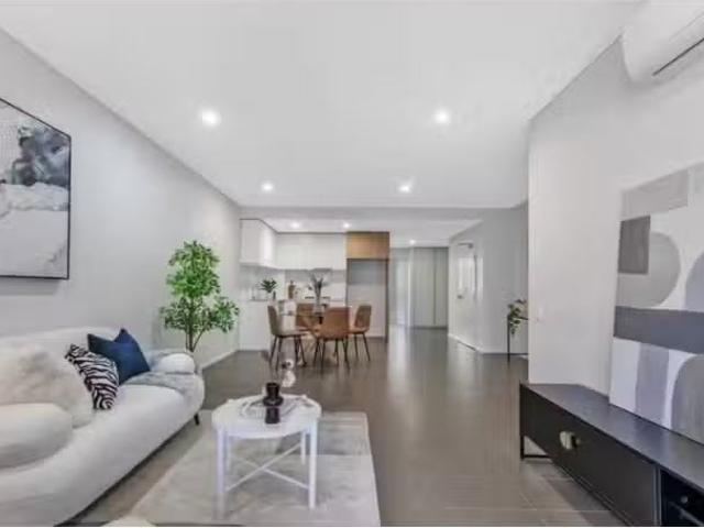 Nice 2 BR 8/114 116 Adderton Road, Carlingford Apartment for r.