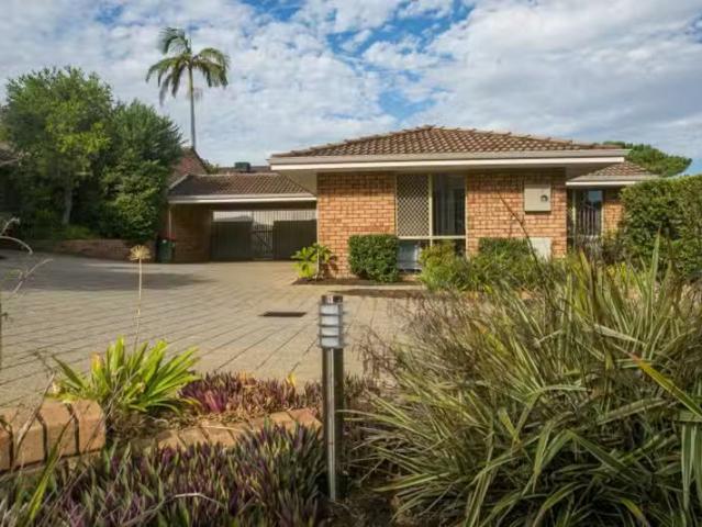 New 2 BR 8/121 Lawley Street, TUART HILL, WA 6060 House for.